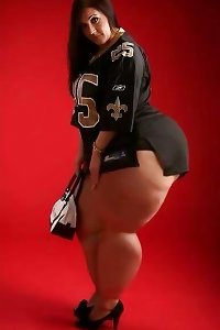 Ssbbw & bbw are my favs I love phat dolls