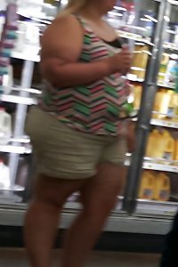 plumper booty random